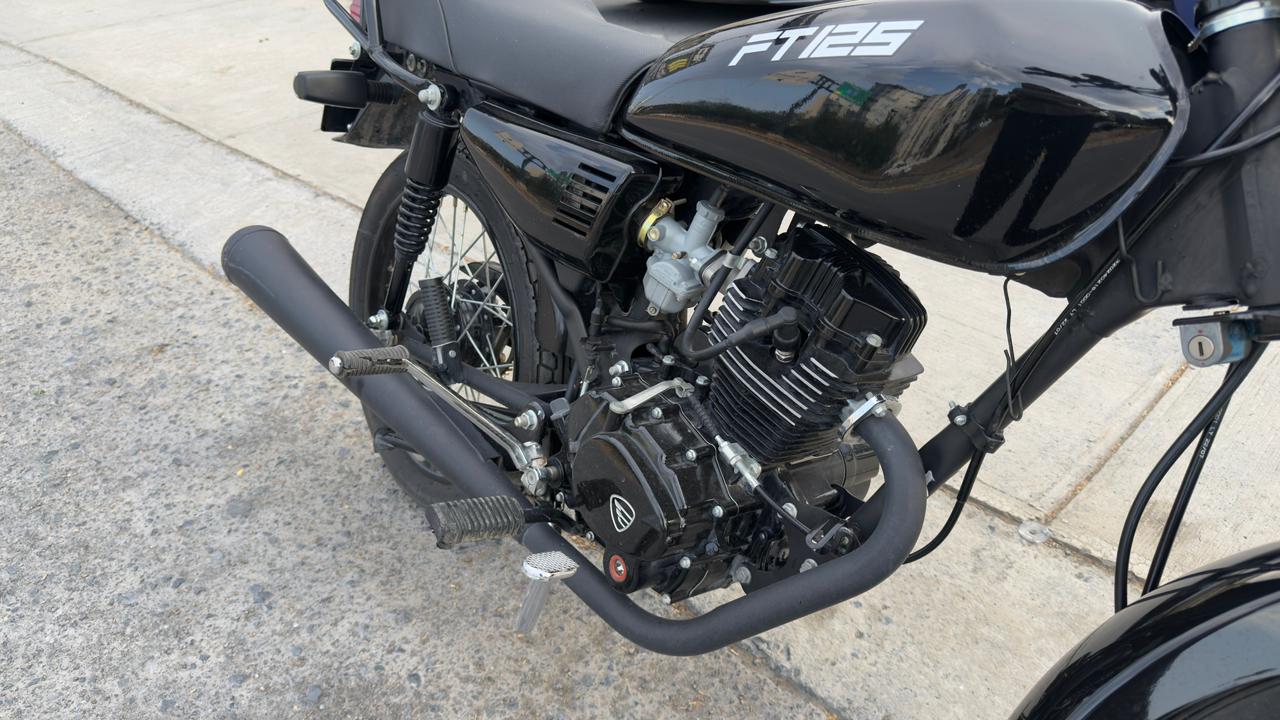 ITALIKA MOTOCICLETA FT125 2023
