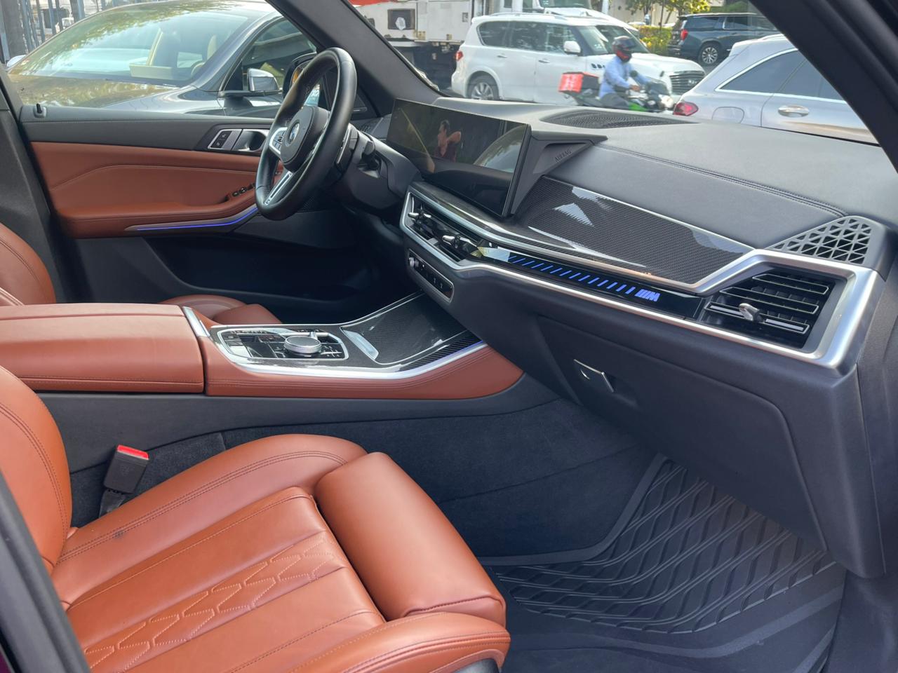 X5 M60i