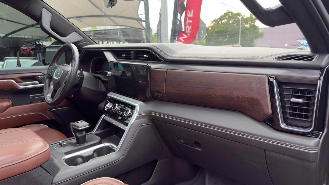 GMC SIERRA DENALI 2023