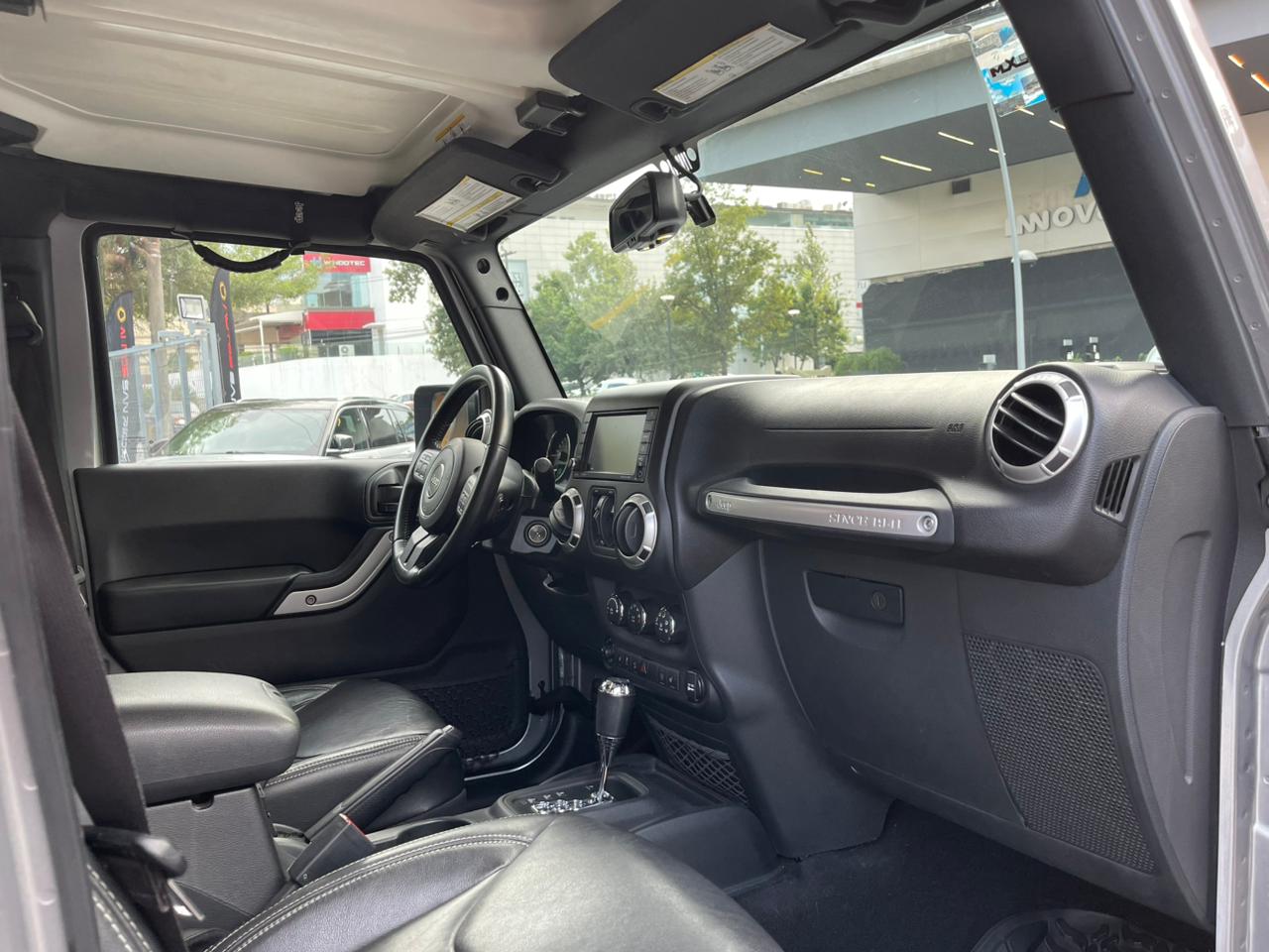 WRANGLER UNLIMITED SAHARA ATX 4X4