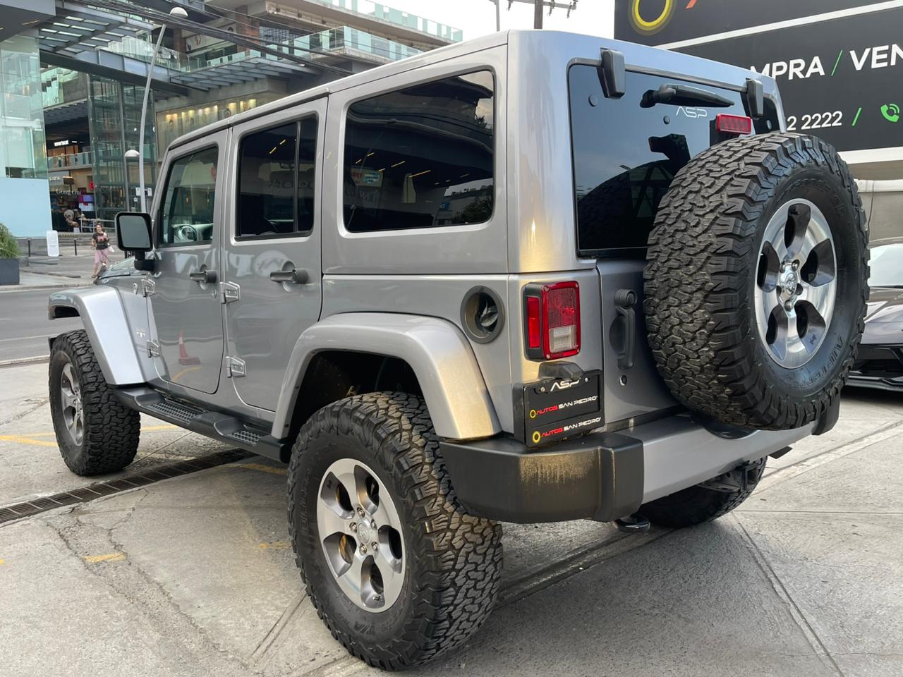 WRANGLER UNLIMITED SAHARA ATX 4X4