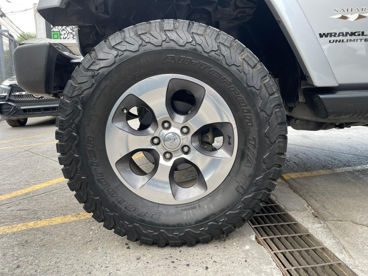 WRANGLER UNLIMITED SAHARA ATX 4X4