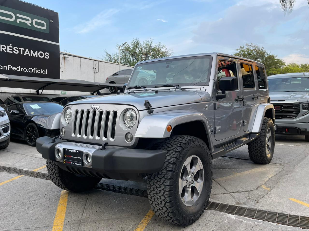 WRANGLER UNLIMITED SAHARA ATX 4X4