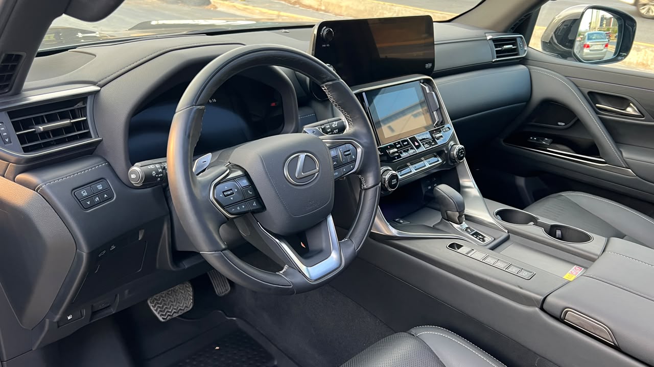 LEXUS LX 700H LUXURY 2026