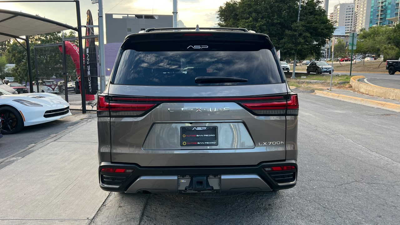 LEXUS LX 700H LUXURY 2026
