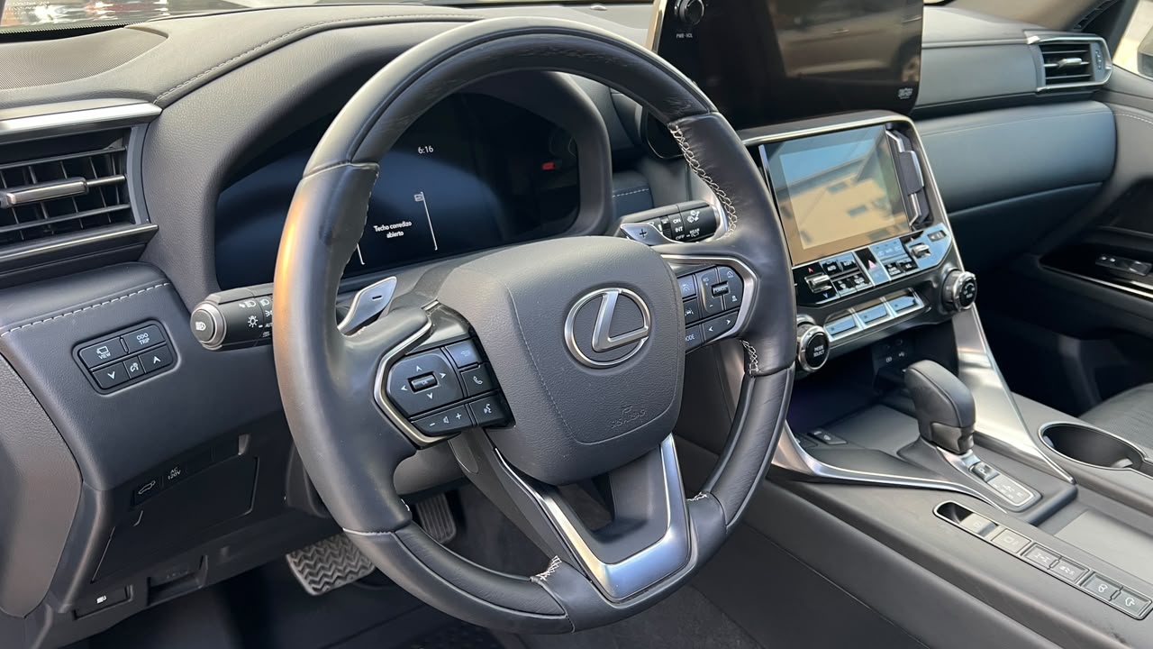 LEXUS LX 700H LUXURY 2026
