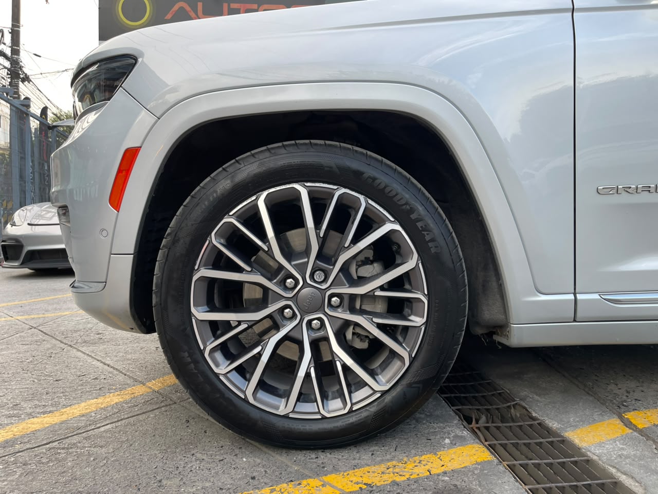 GRAND CHEROKEE SUMMIT L
