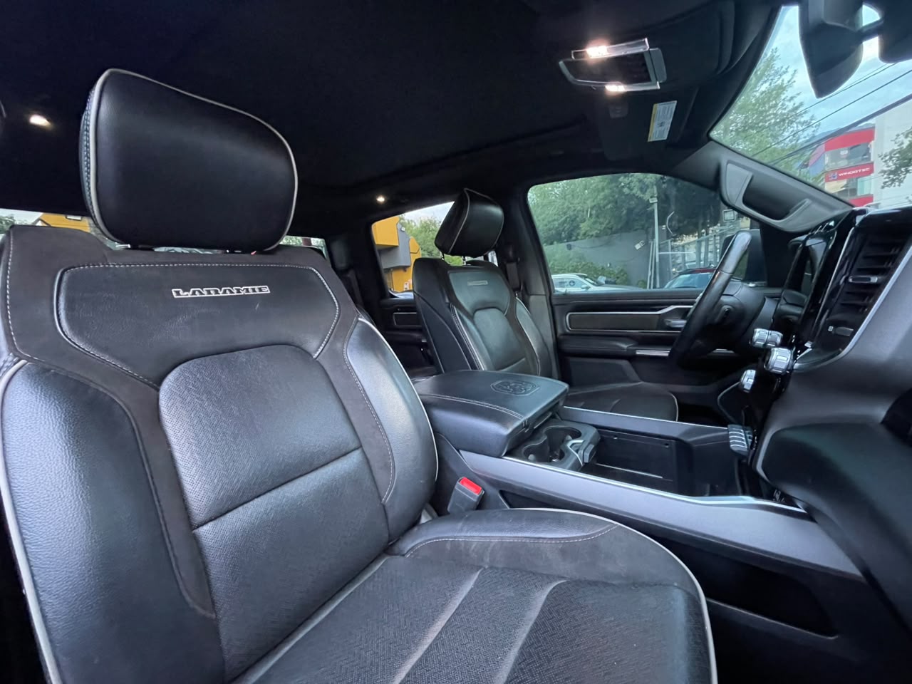 RAM 1500 LARAMIE SPORT 4X4