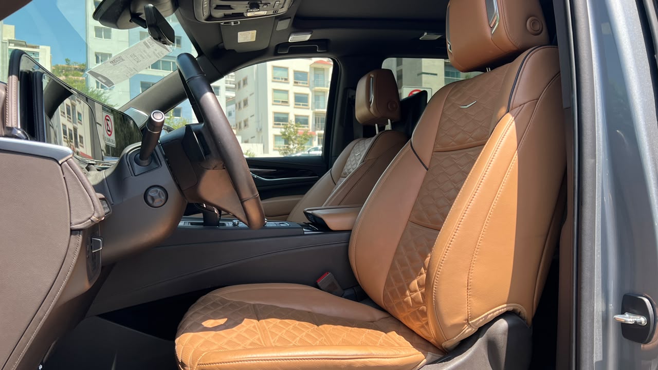 CADILLAC ESCALADE SUV 2023