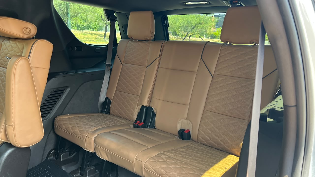 CADILLAC ESCALADE SUV 2023