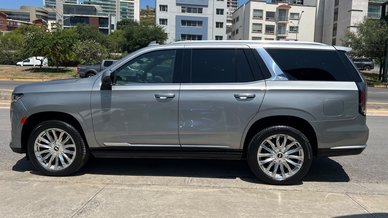 CADILLAC ESCALADE SUV 2023