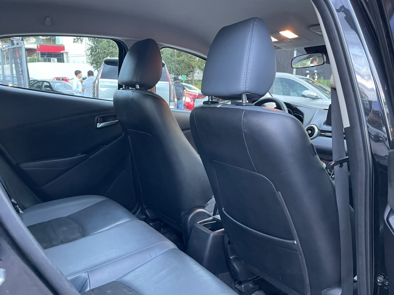 MAZDA 2 HATCHBAK SKY ACTIVE CARBON EDITION