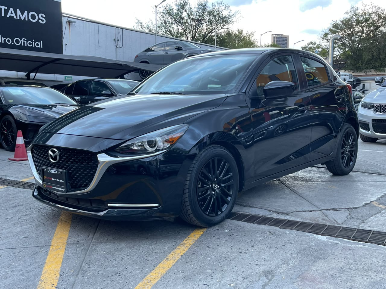 MAZDA 2 HATCHBAK SKY ACTIVE CARBON EDITION