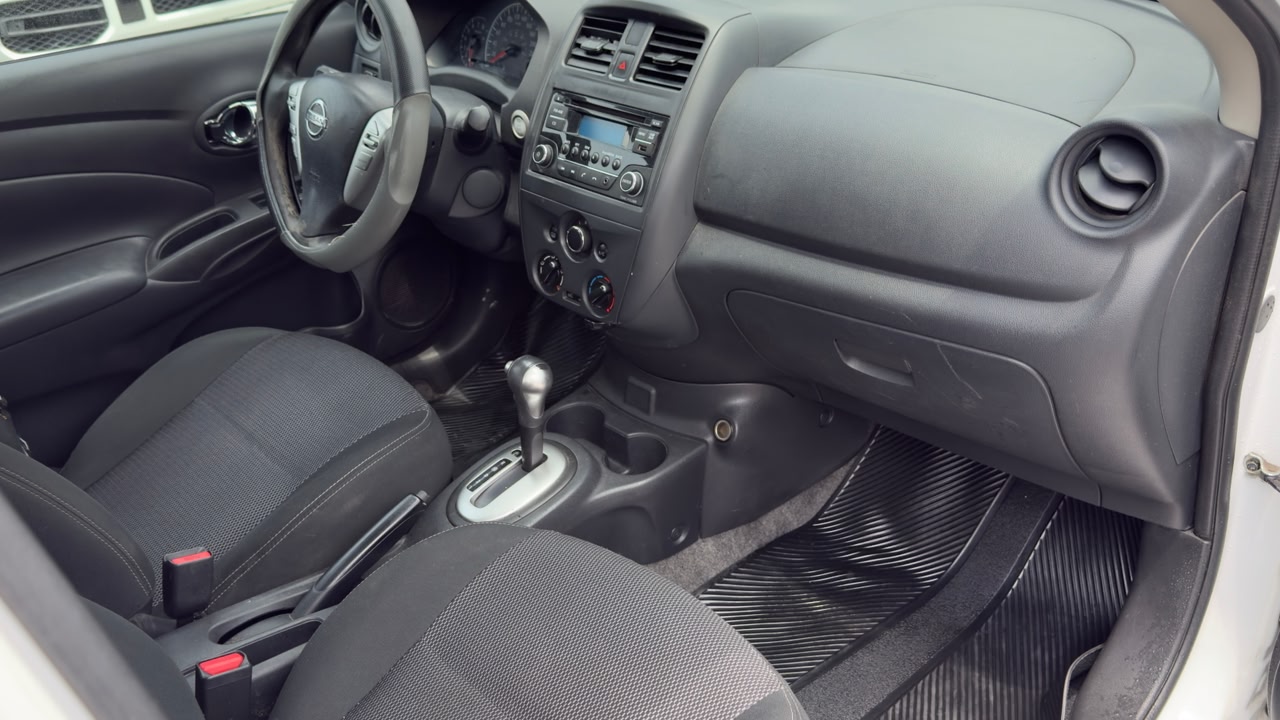 NISSAN VERSA SENCE 2017