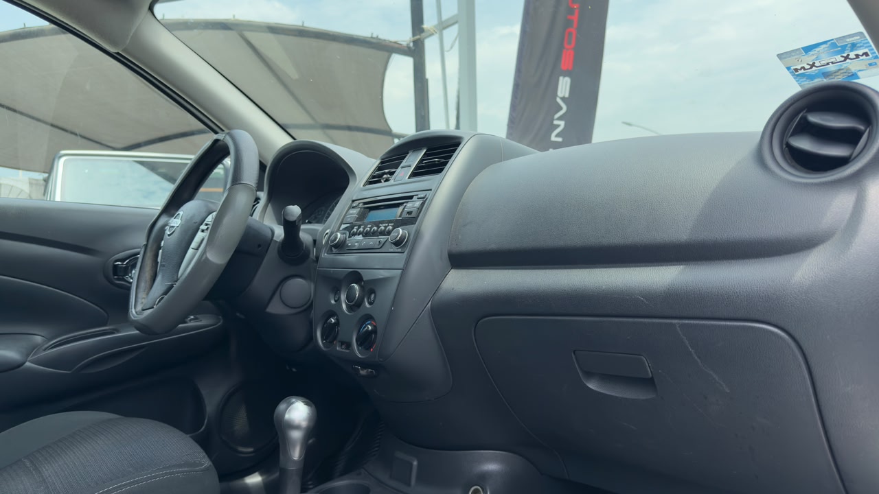 NISSAN VERSA SENCE 2017