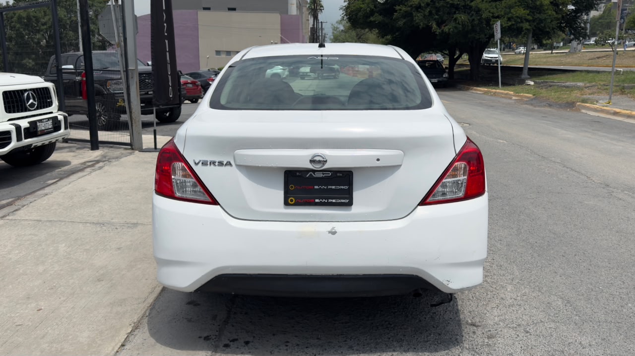 NISSAN VERSA SENCE 2017