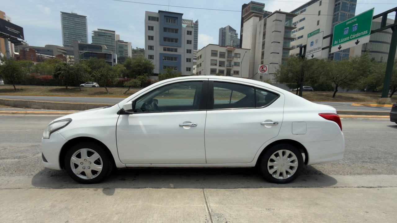 NISSAN VERSA SENCE 2017
