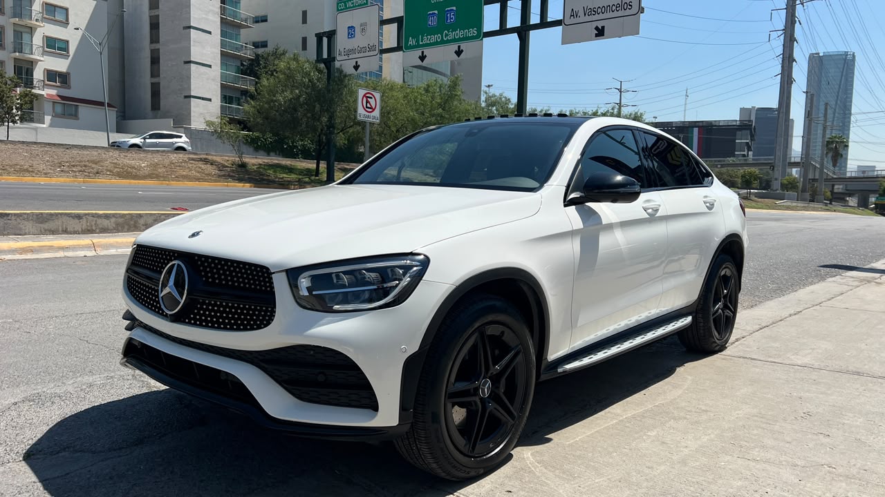 MERCEDES BENZ GLC 300E COUPE 2023