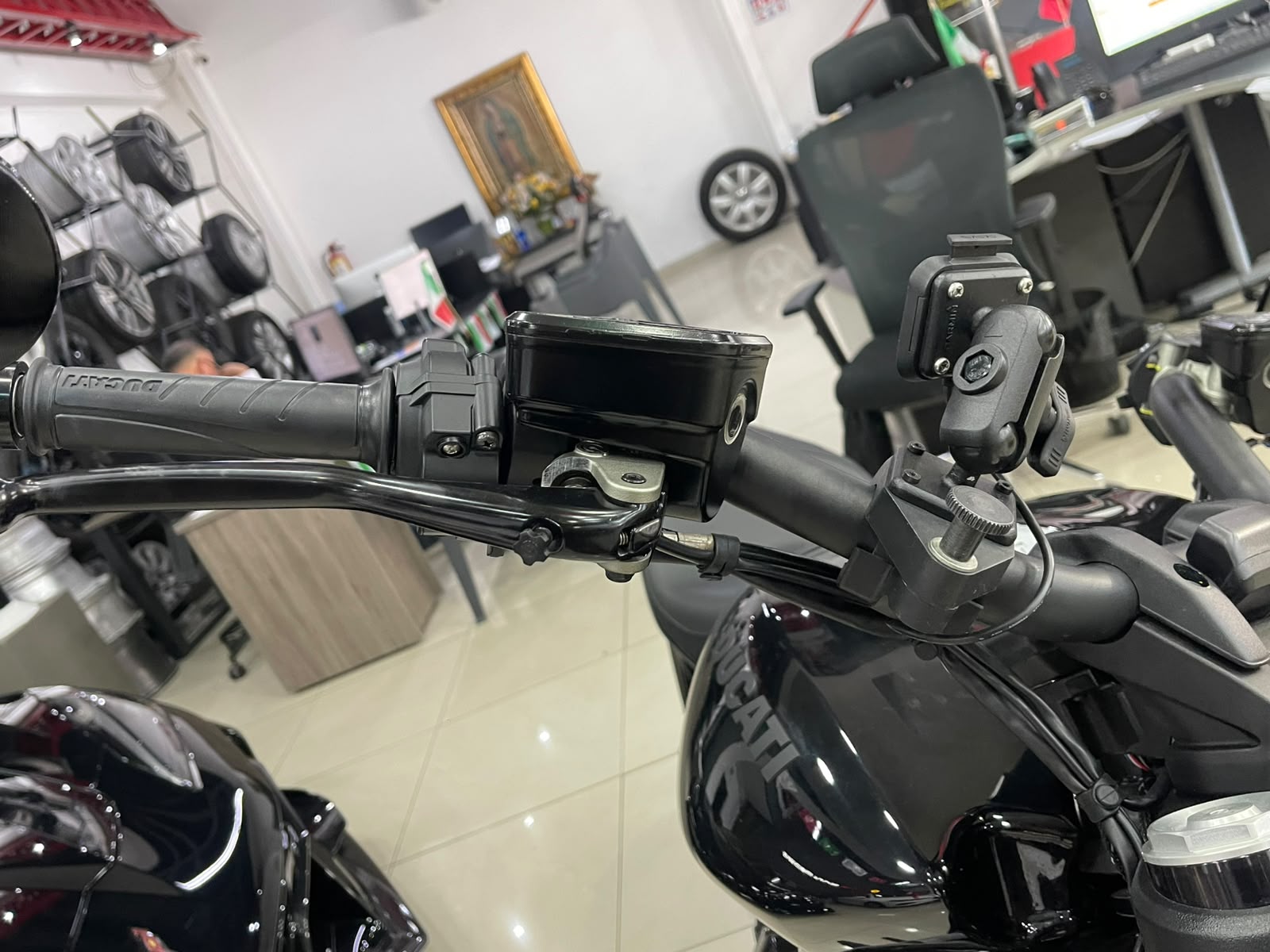 DUCATI XDIAVEL NERA THRILLING
