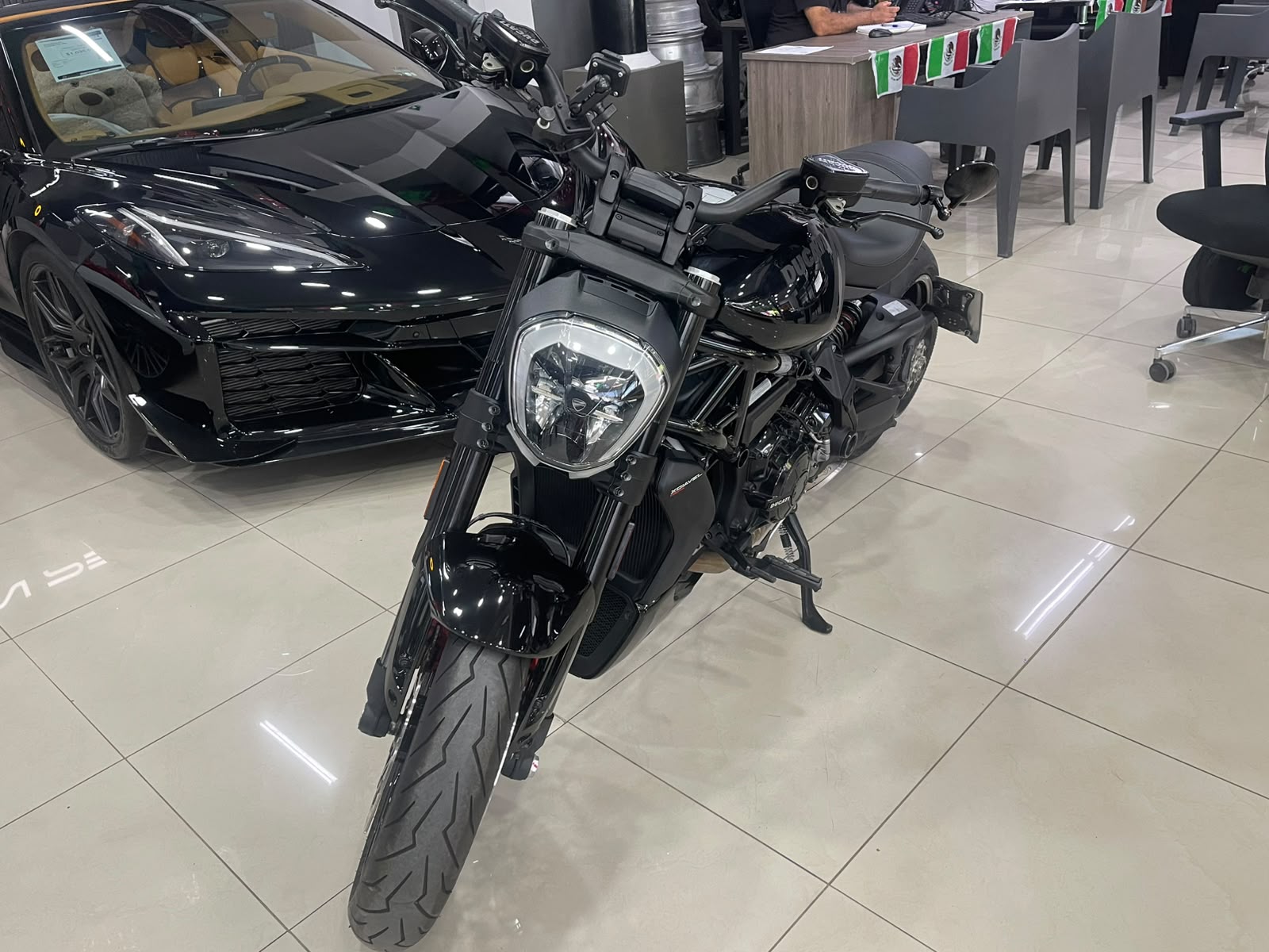 DUCATI XDIAVEL NERA THRILLING