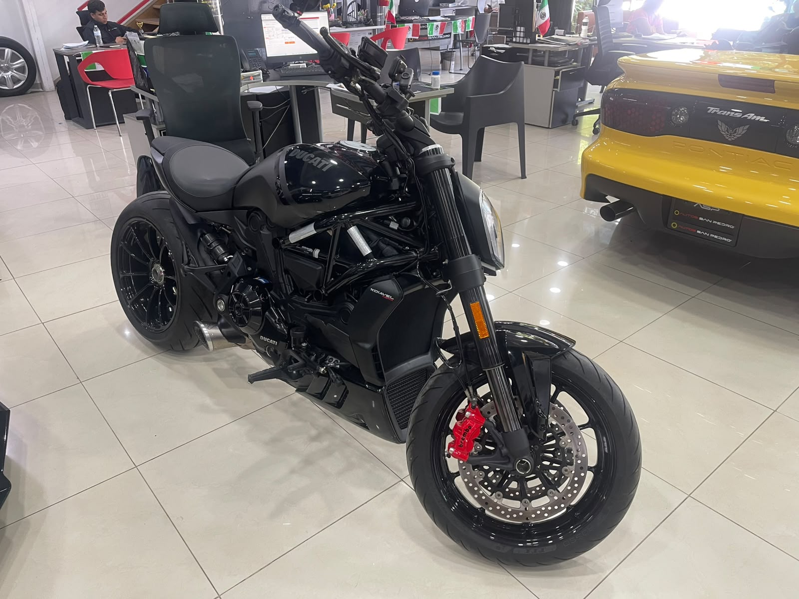 DUCATI XDIAVEL NERA THRILLING