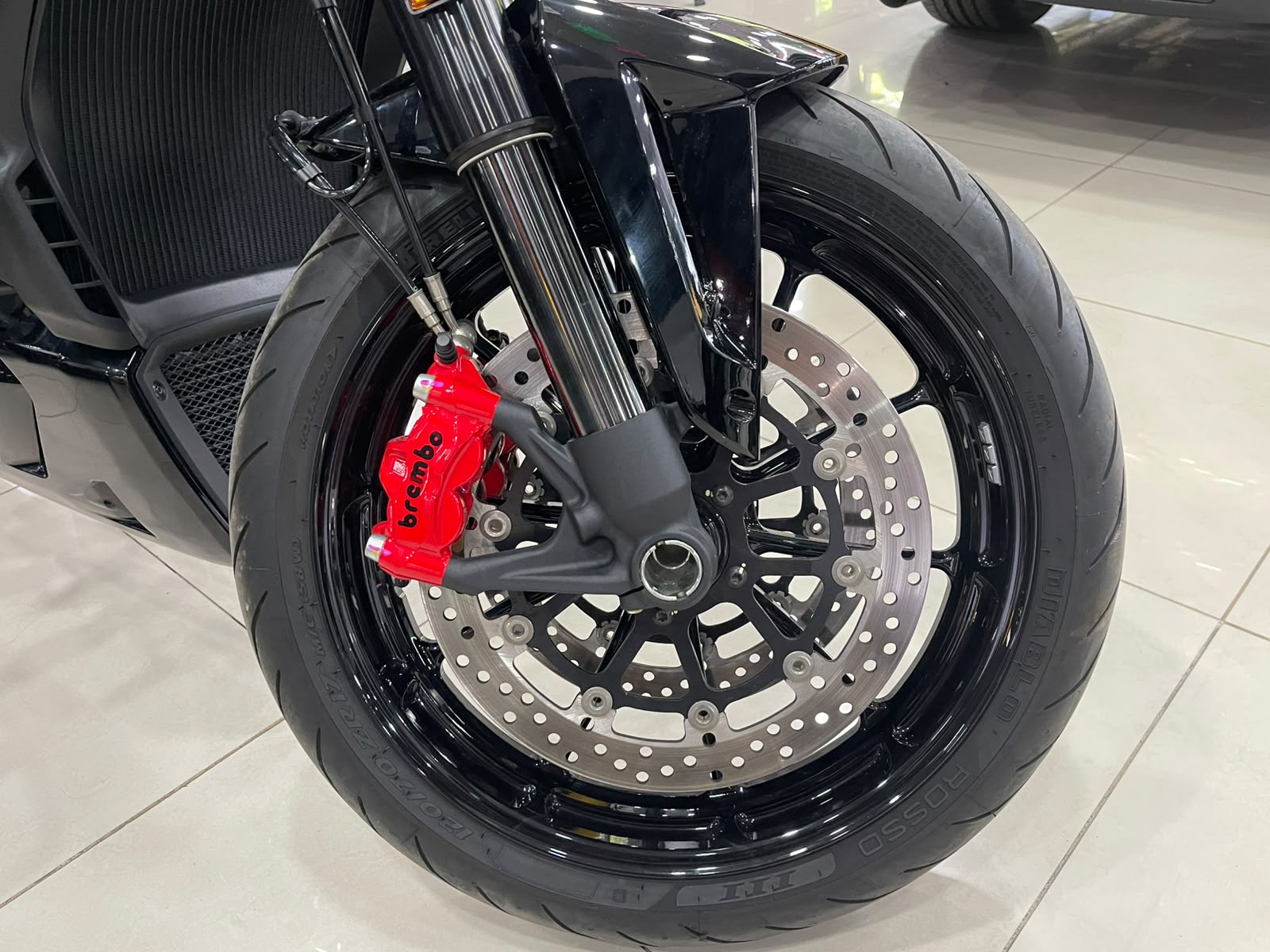DUCATI XDIAVEL NERA THRILLING