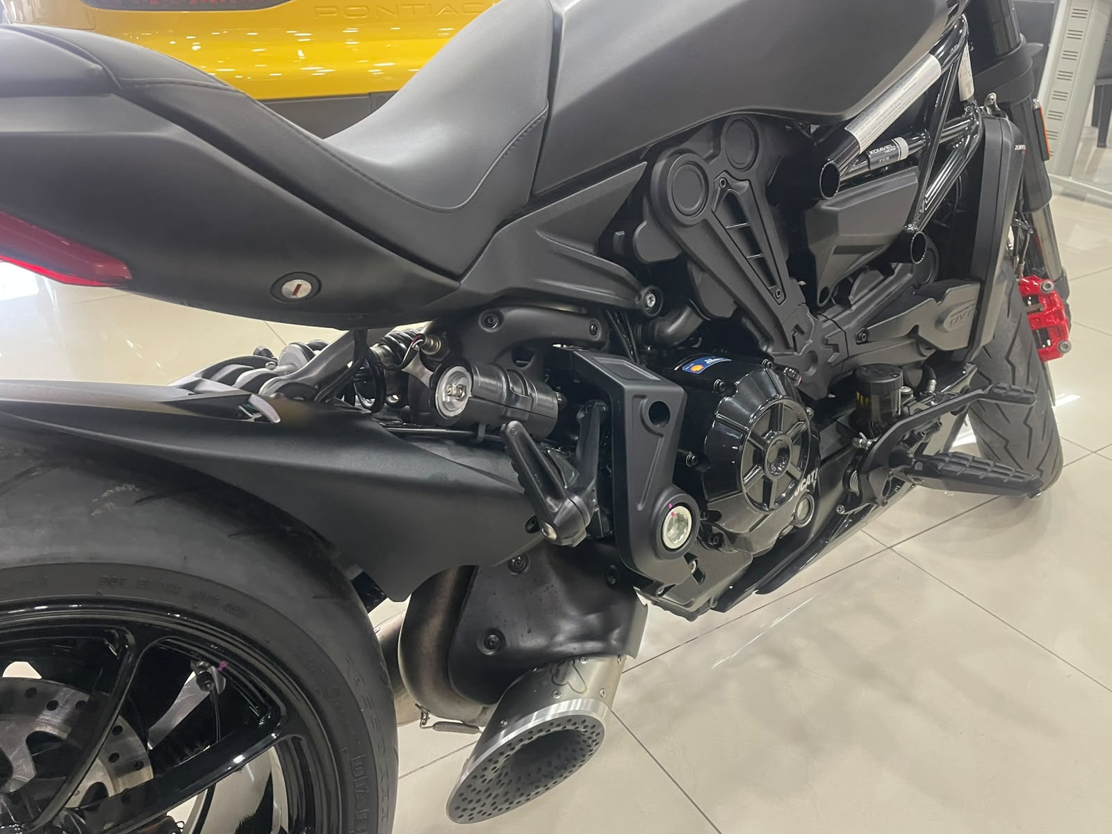 DUCATI XDIAVEL NERA THRILLING