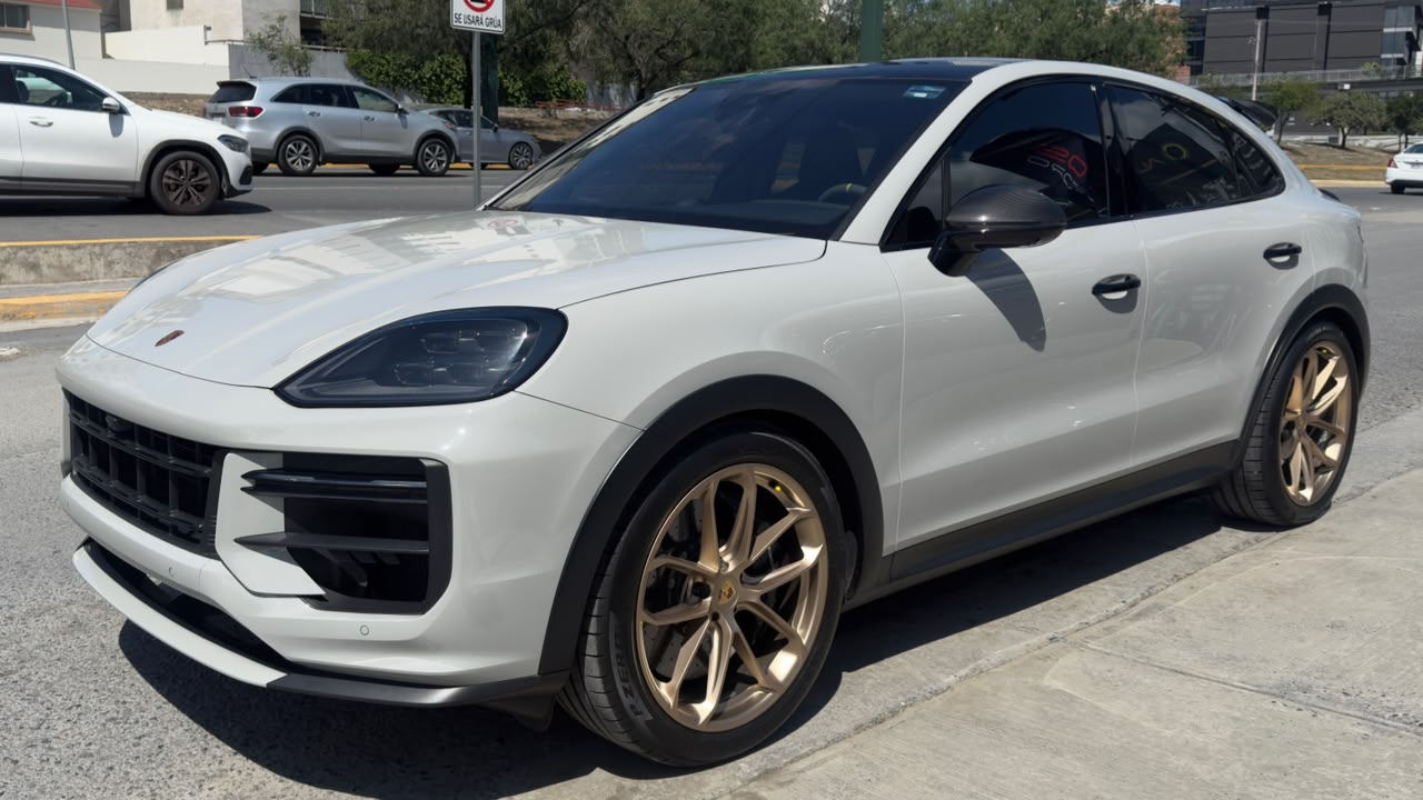 PORSCHE CAYENNE TURBO GT 2024