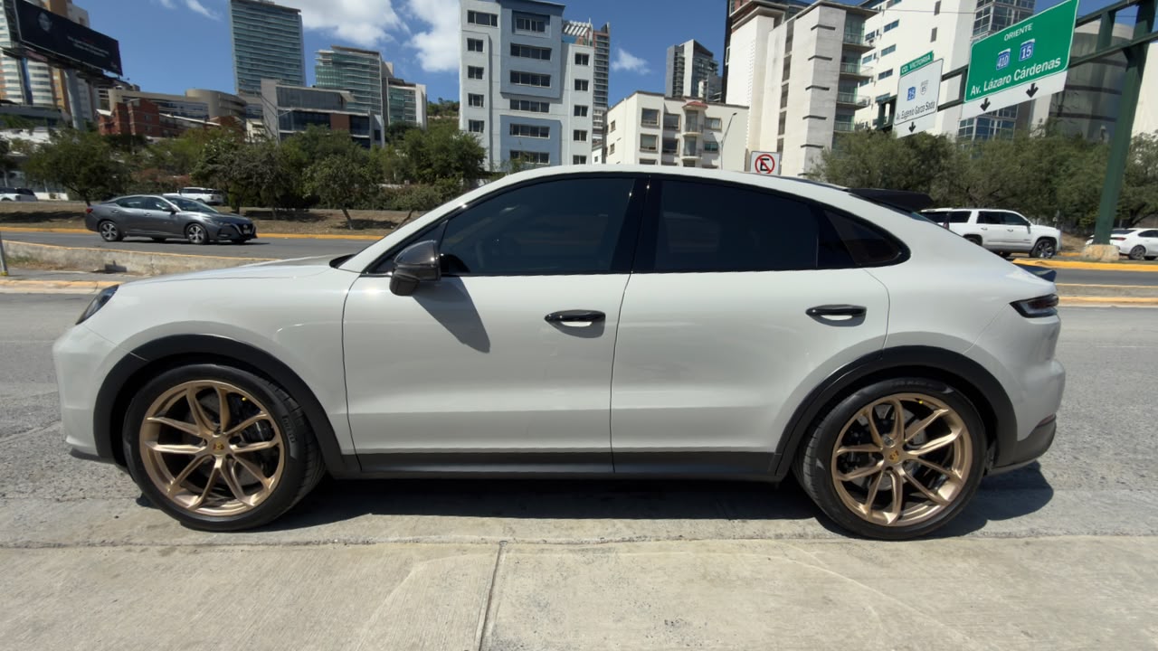 PORSCHE CAYENNE TURBO GT 2024