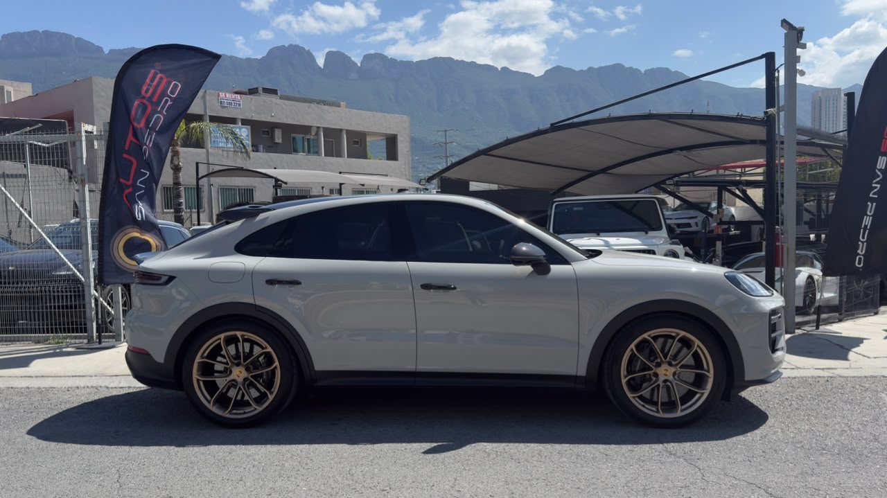 PORSCHE CAYENNE TURBO GT 2024