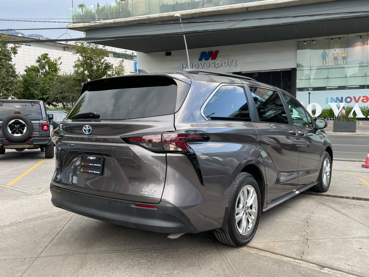 SIENNA XLE HYBRIDA