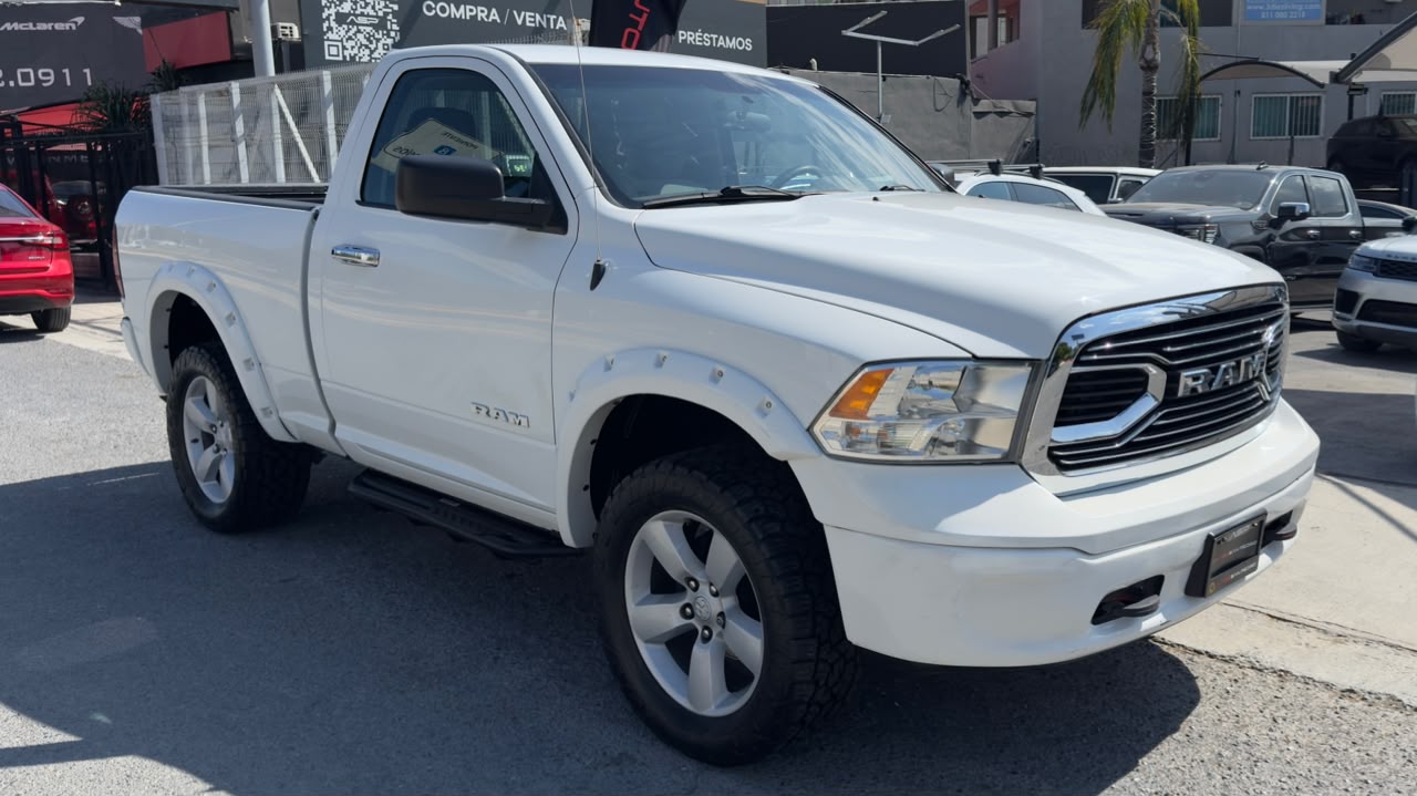 DODGE RAM 1500 CABINA REGULAR ST V6 4X4 2020