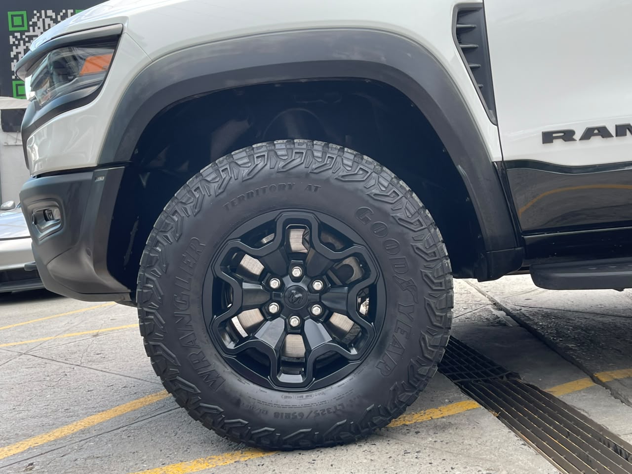 RAM 1500 TRX CREW CAB 4X4