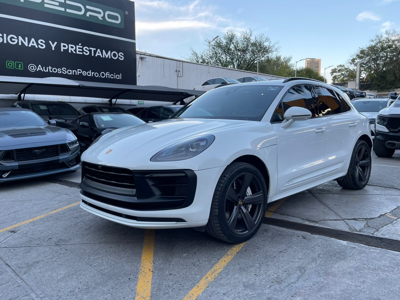 MACAN GTS 2.9 L 440 HP