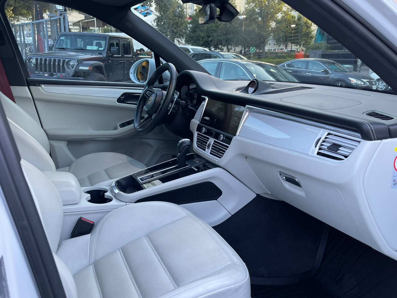 MACAN GTS 2.9 L 440 HP