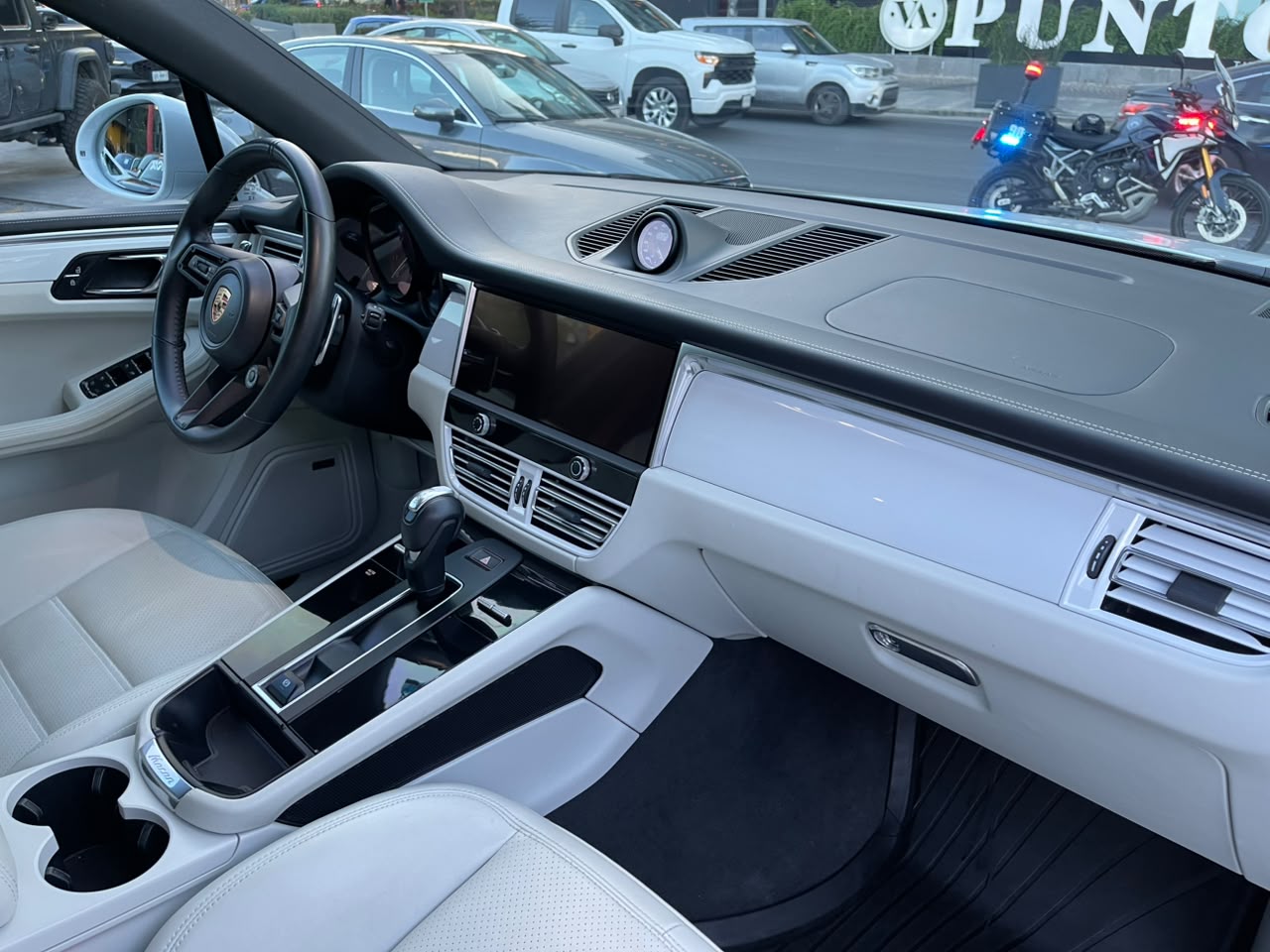 MACAN GTS 2.9 L 440 HP