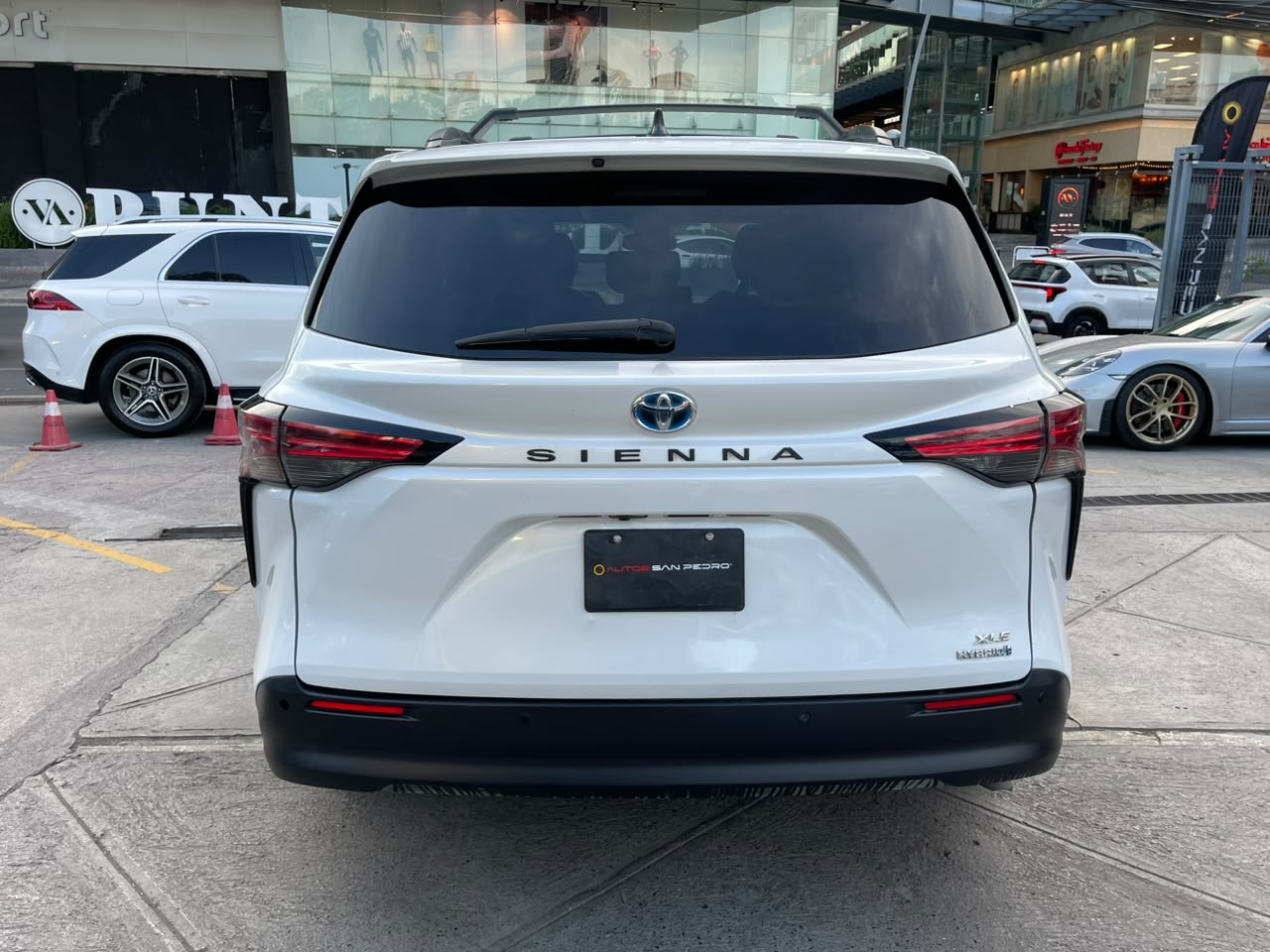 SIENNA XLE