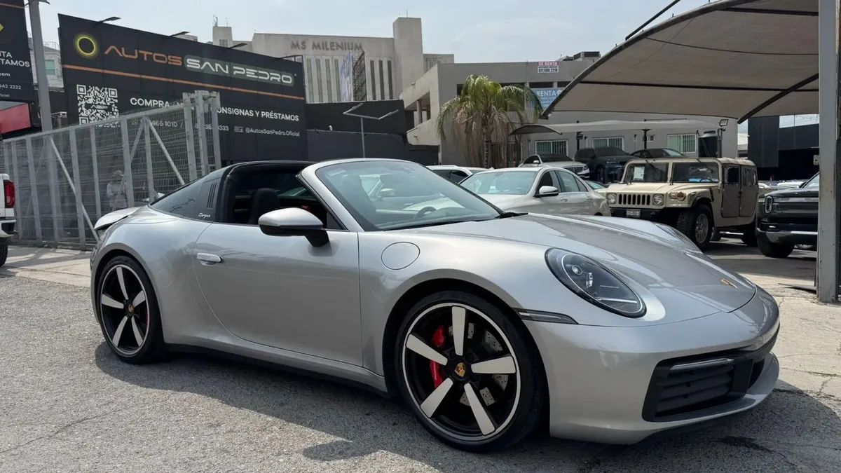 PORSCHE 911 TARGA 4S 2024