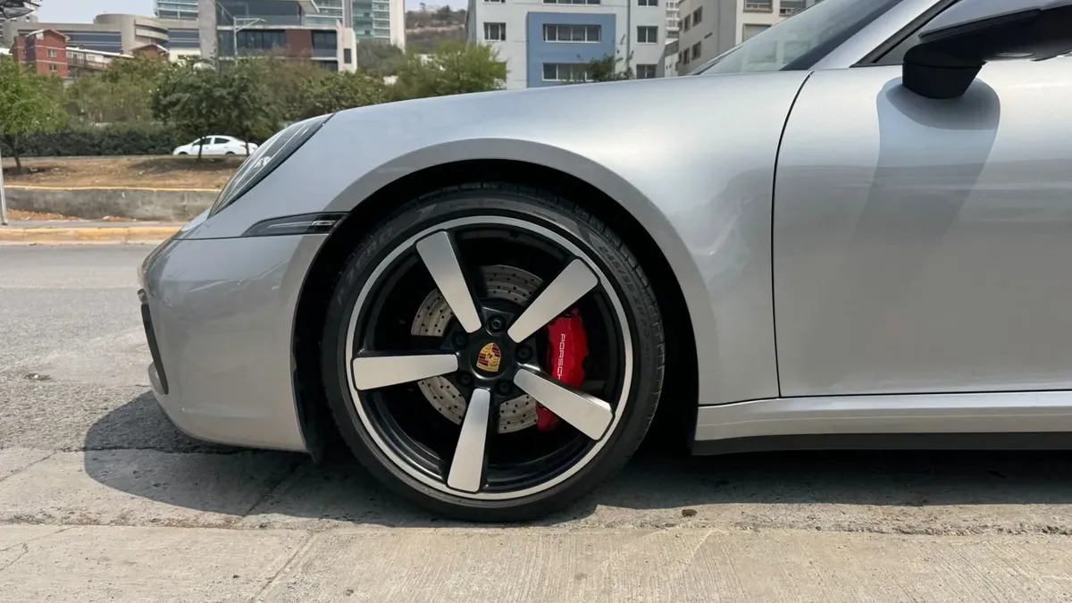 PORSCHE 911 TARGA 4S 2024