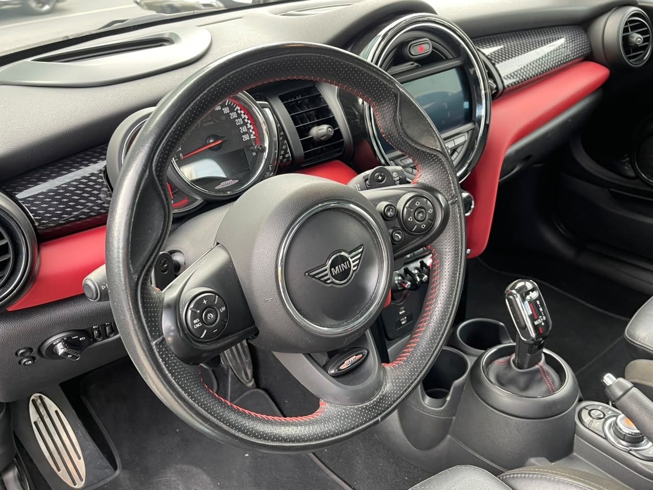 MINI COOPER JCW  HOT CHILI