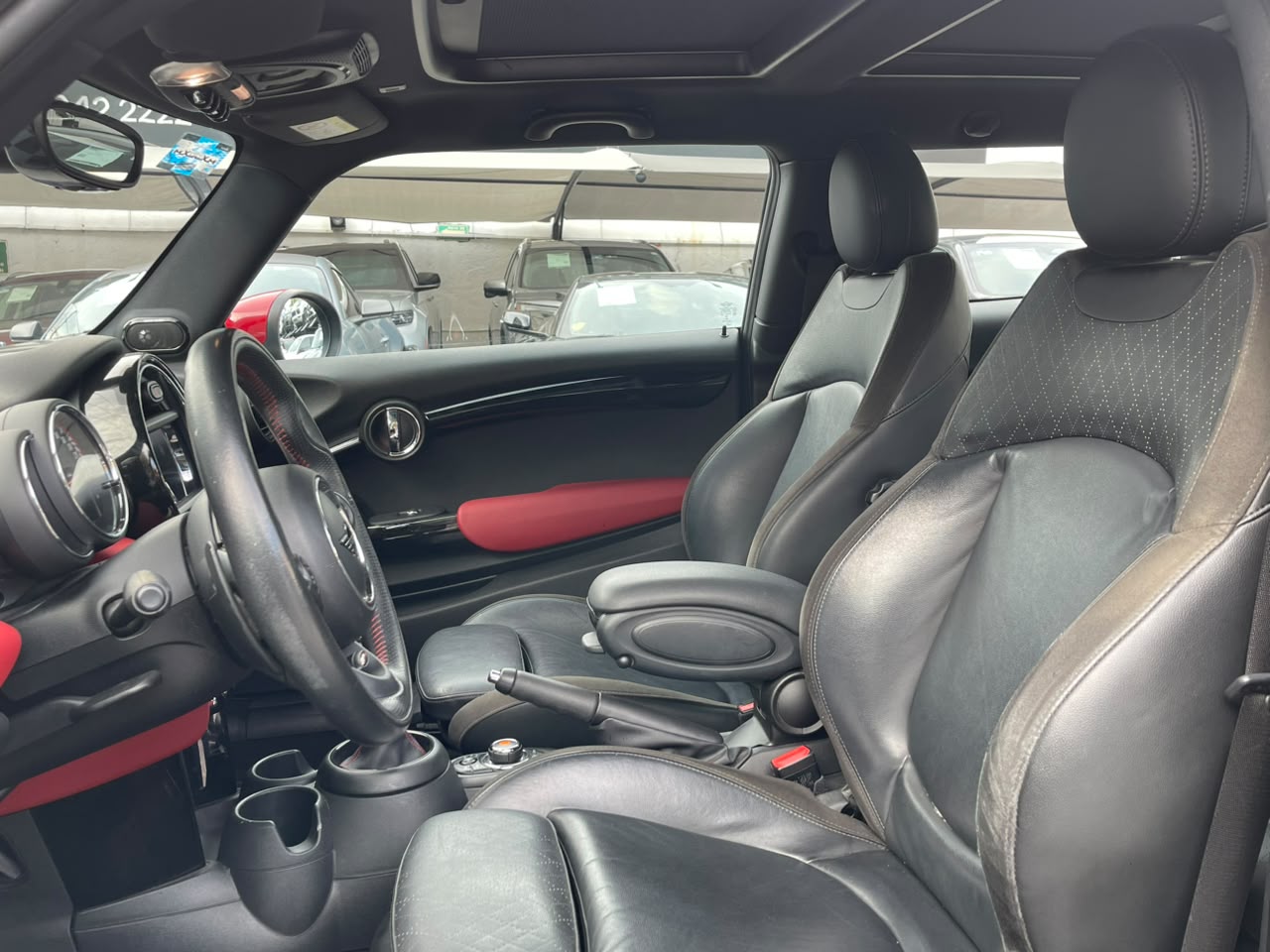 MINI COOPER JCW  HOT CHILI