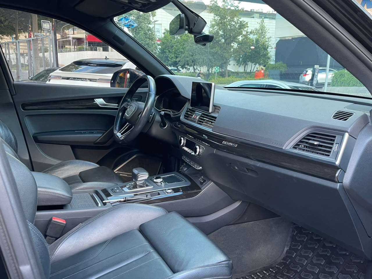 Q5 SECURITY BLINDADA NIVEL VR4 EQUIVALENTE A 3 PLUS