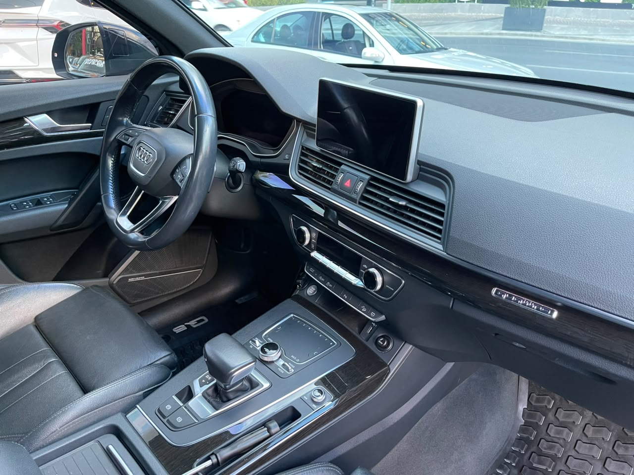 Q5 SECURITY BLINDADA NIVEL VR4 EQUIVALENTE A 3 PLUS