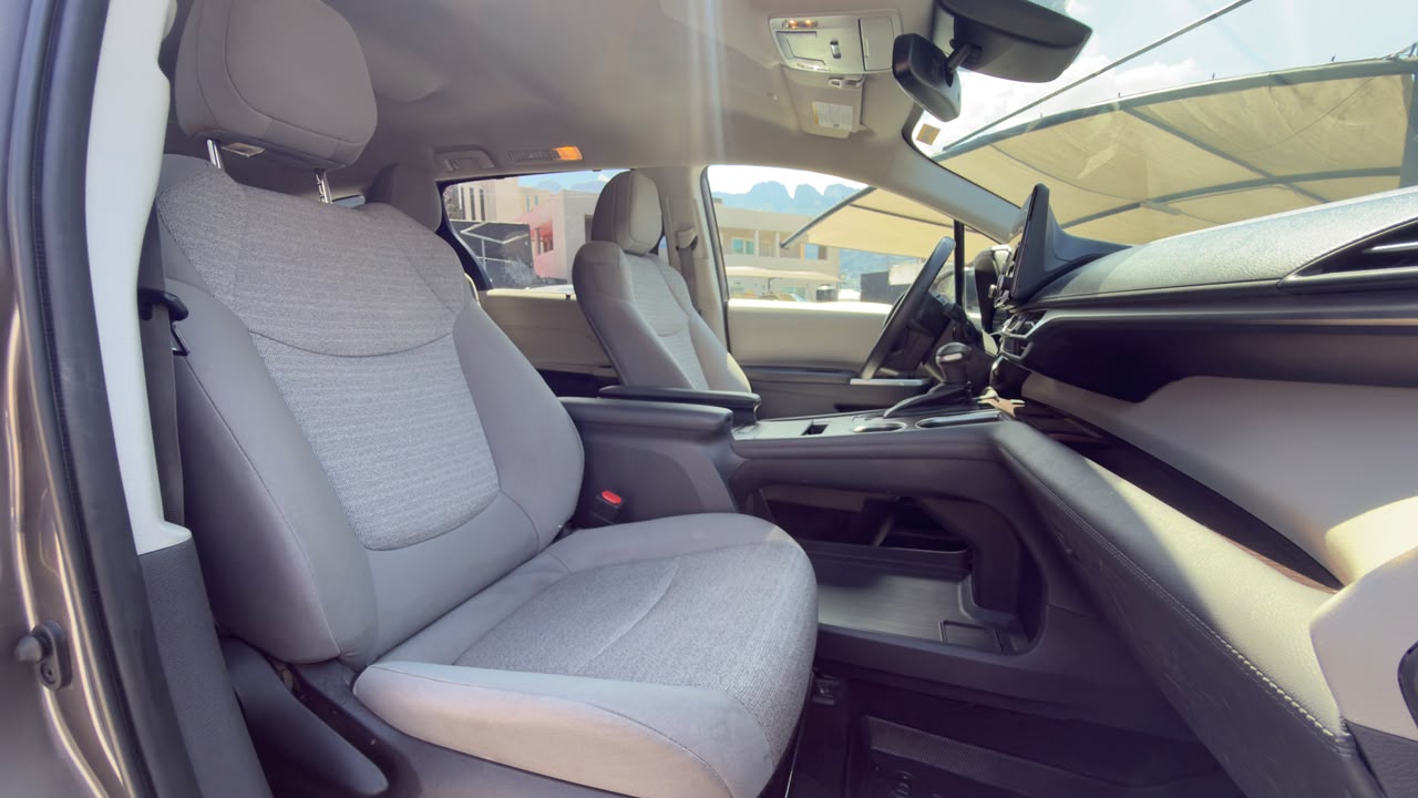 TOYOTA SIENNA XLE 2022