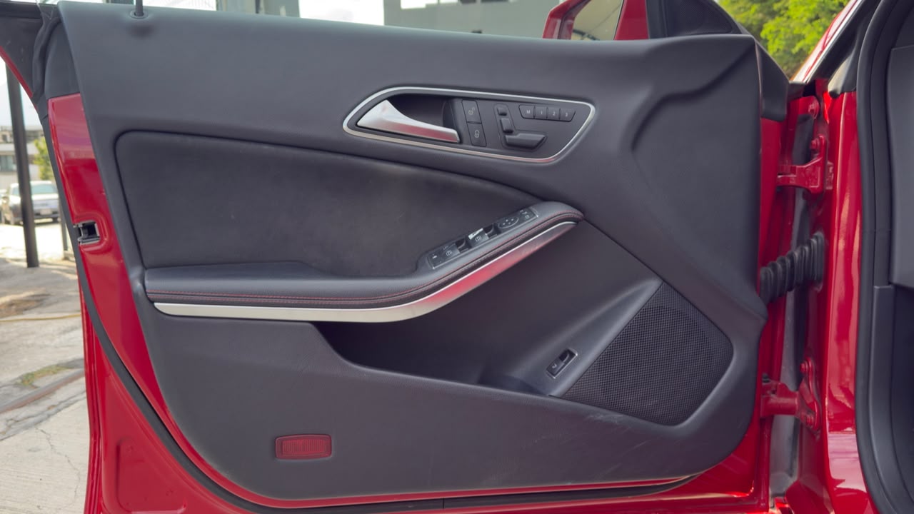 MERCEDES BENZ CLA 250 SPORT 2016