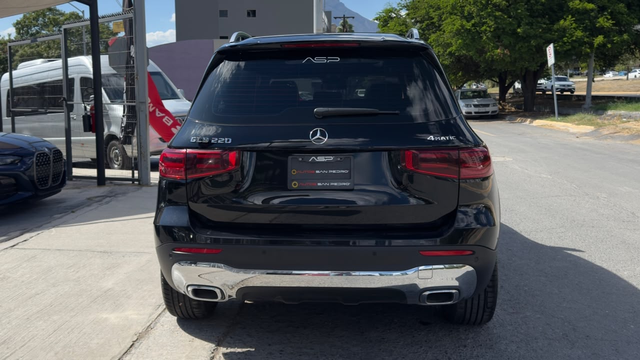 MERCEDES BENZ GLB 220 4MATIC MH 2025