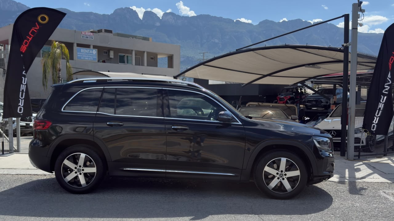 MERCEDES BENZ GLB 220 4MATIC MH 2025