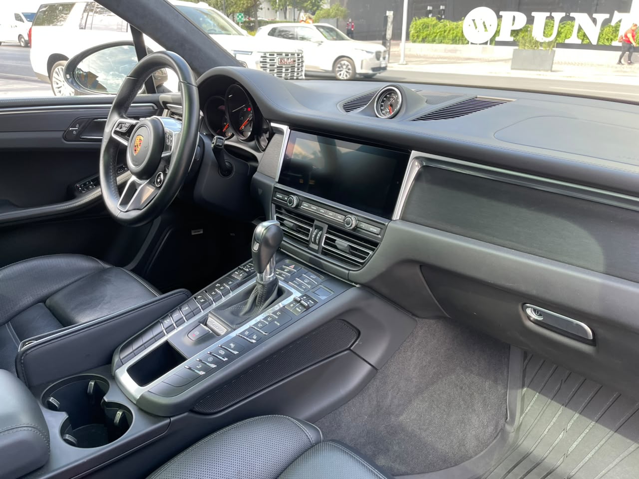 MACAN GTS