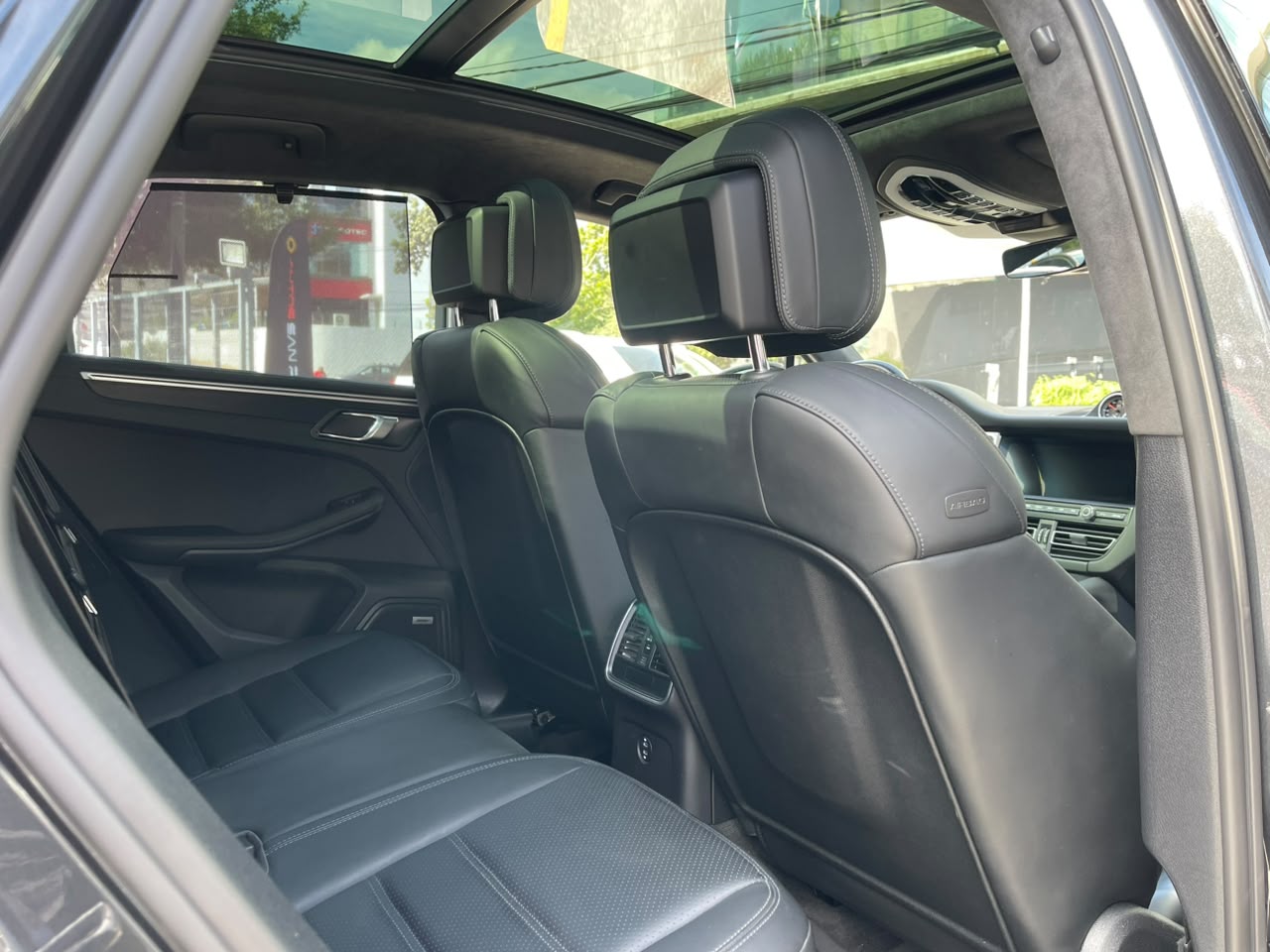MACAN GTS