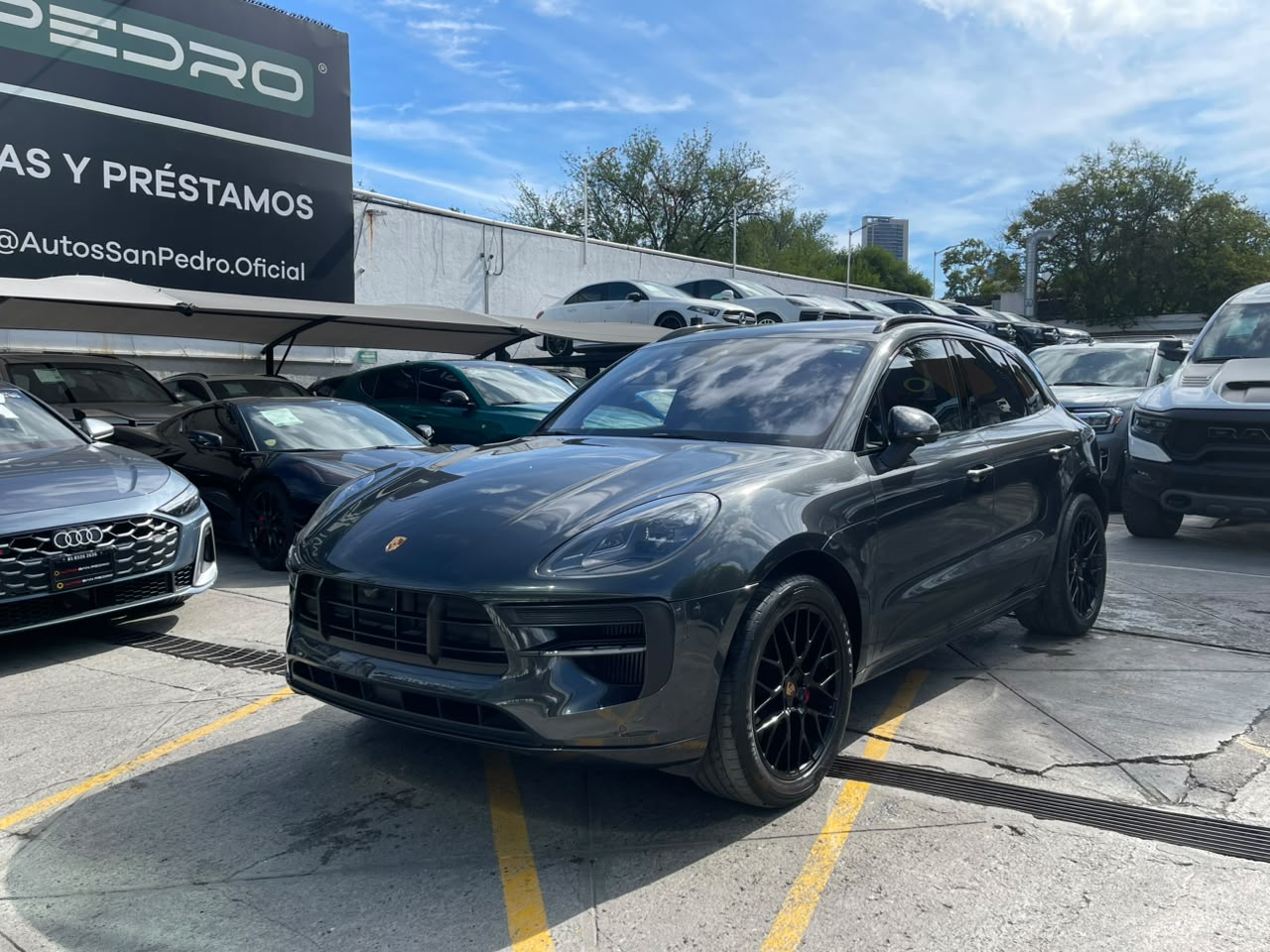 MACAN GTS